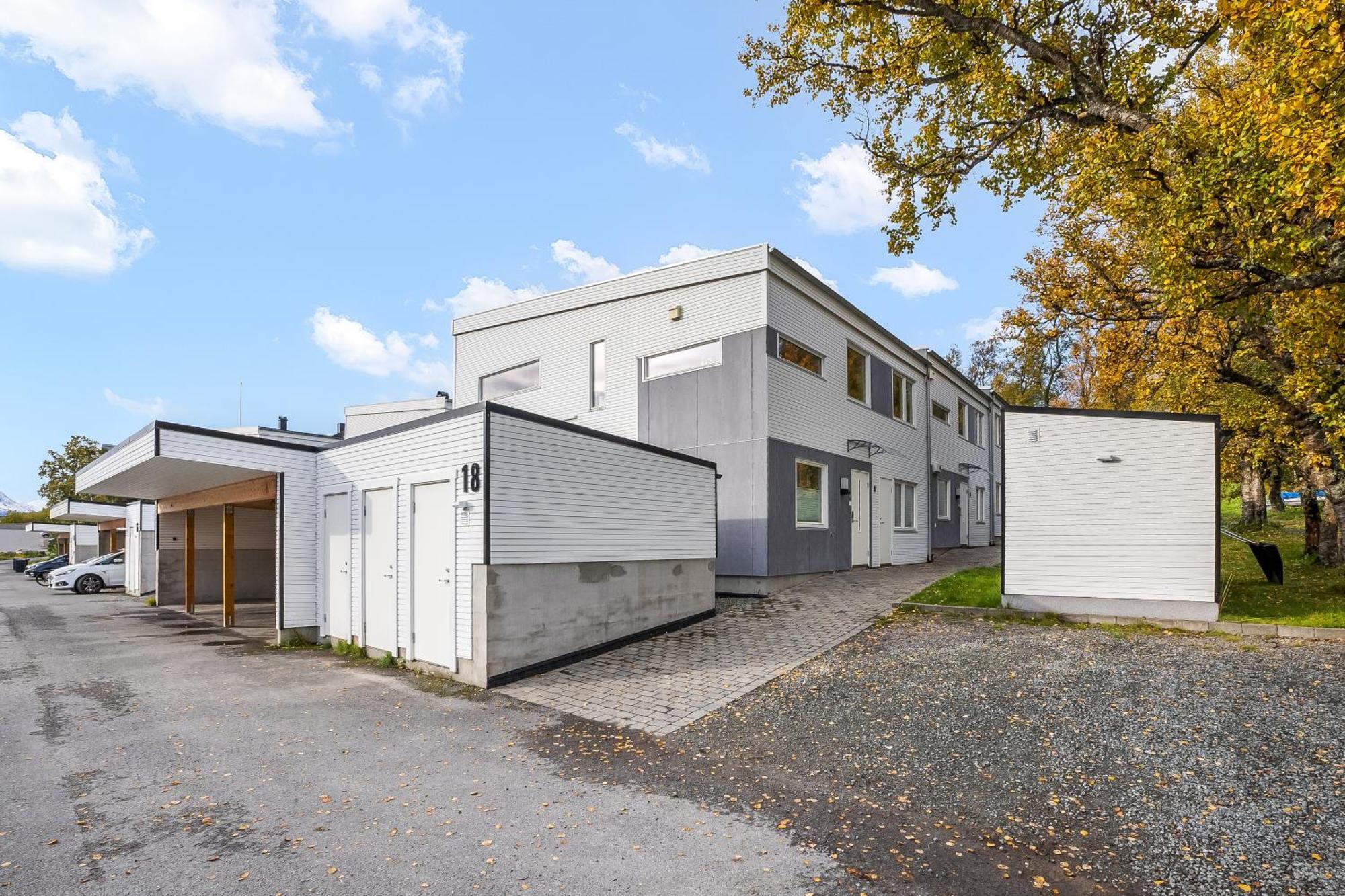 Book An Apartment Just For You In Central Tromso Exterior photo